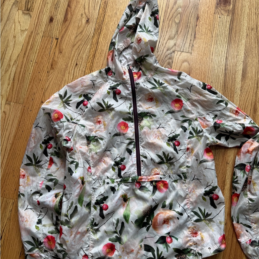 Oiselle April Showers Moody Floral Anorak